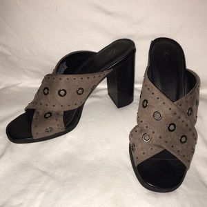 Vera Wang heel sandals